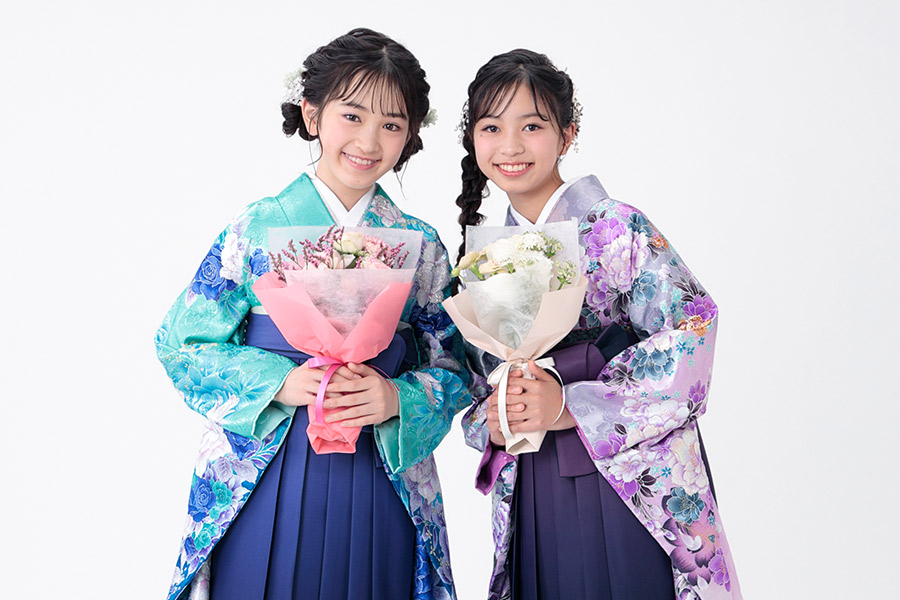 小学生にも人気！卒業式の袴スタイル