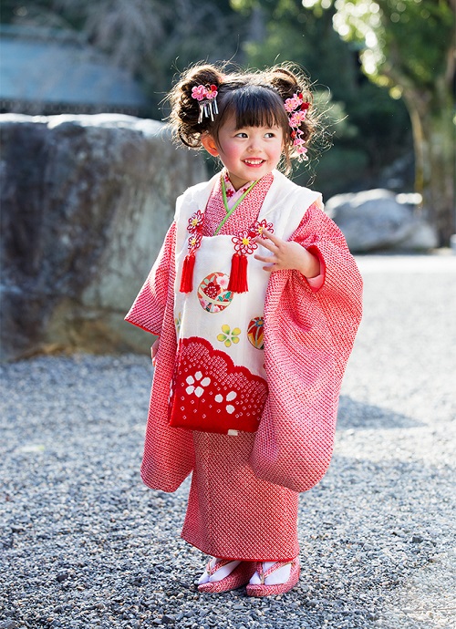 気難しい 噴出する ふける 七五三 着物 女の子 三 歳