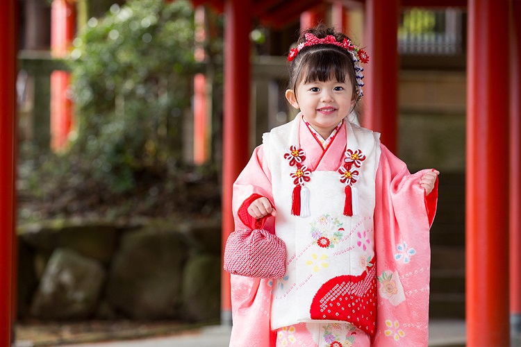 年の七五三 3歳の女の子に人気の着物の色は 晴れ着の丸昌横浜店 晴れ着のアレコレ