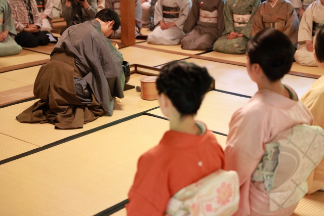 お茶会に招かれたら どんな着物がいい 春夏カジュアル編 晴れ着の丸昌横浜店 晴れ着のアレコレ